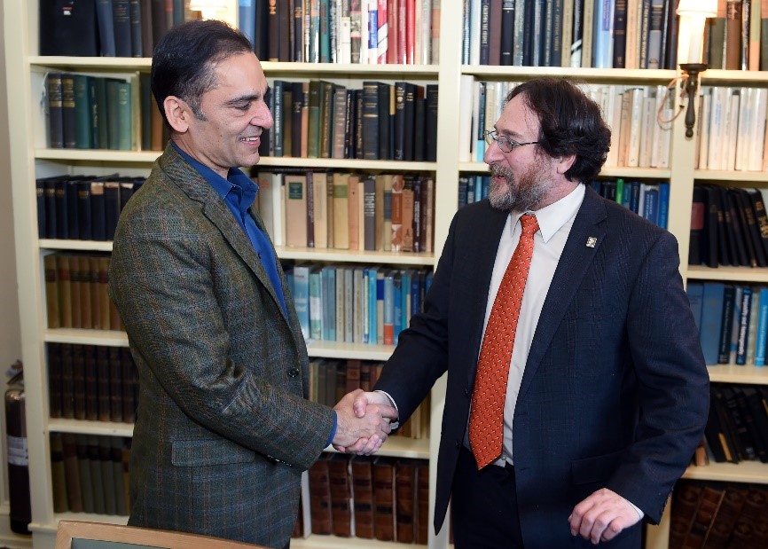 1687933975121982.jpg 1687933975121982.jpg